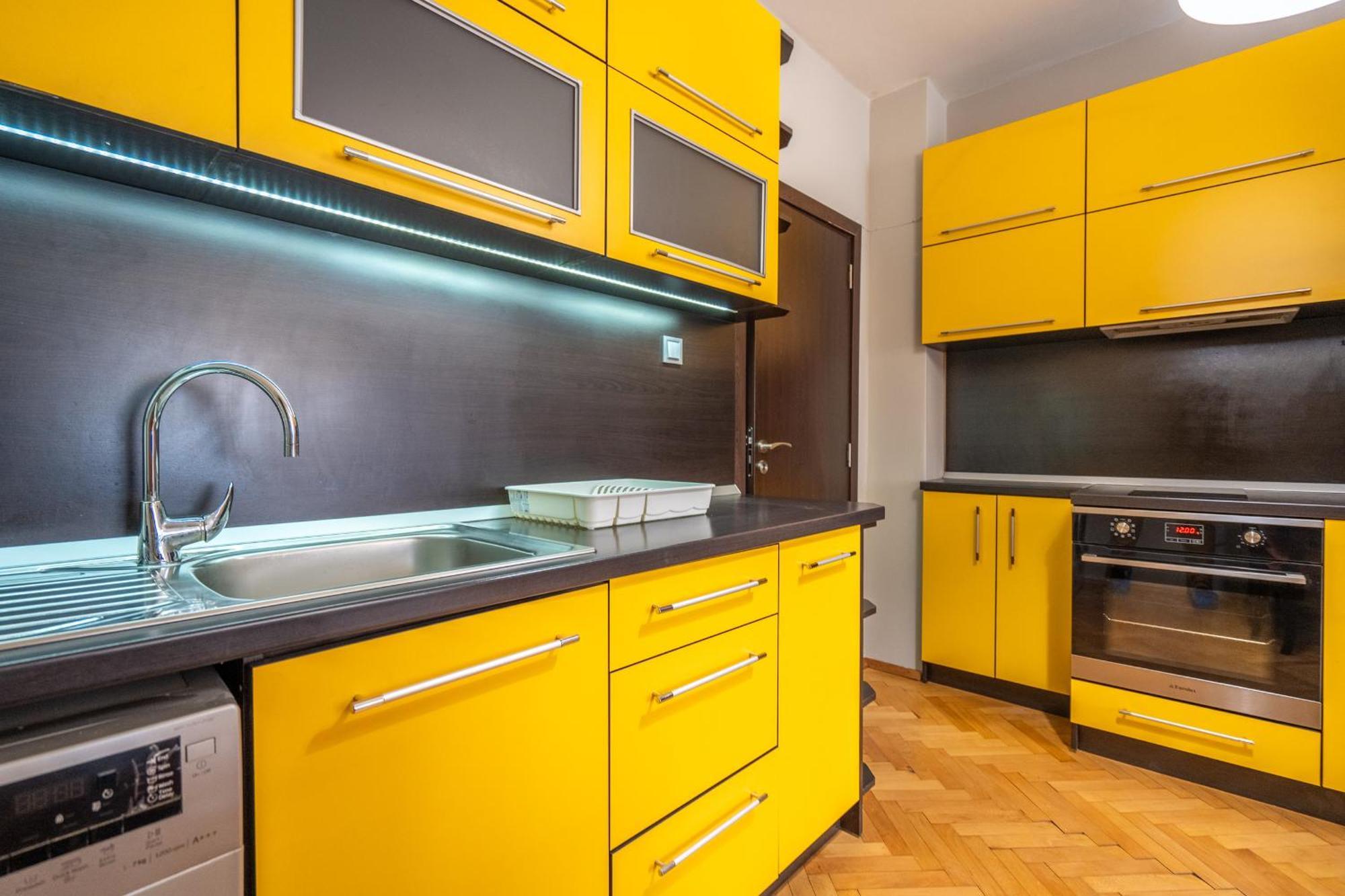 Pirotska 2-Bedroom 100M2 Apartment In Sofia Center Exterior photo