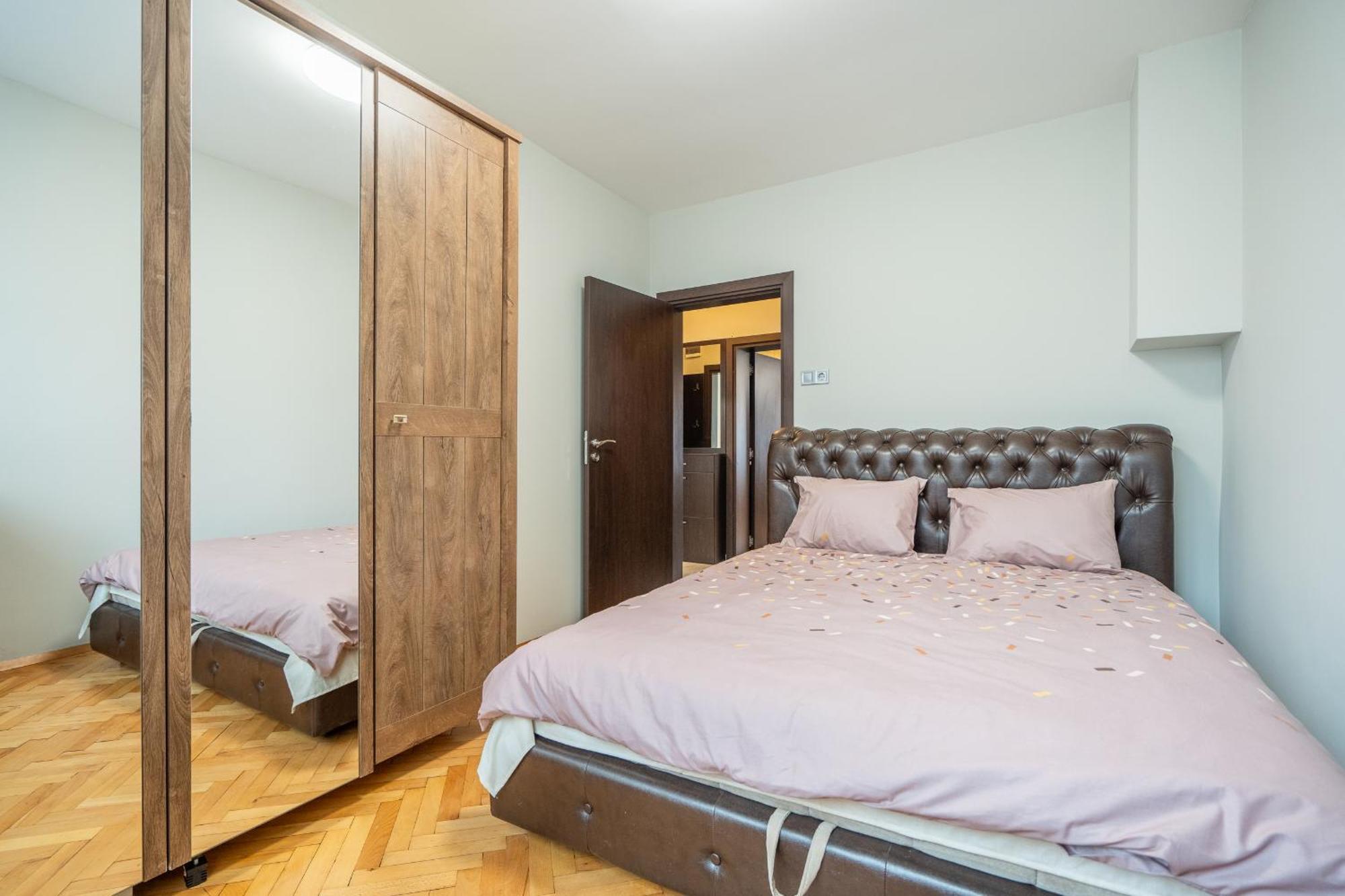 Pirotska 2-Bedroom 100M2 Apartment In Sofia Center Exterior photo