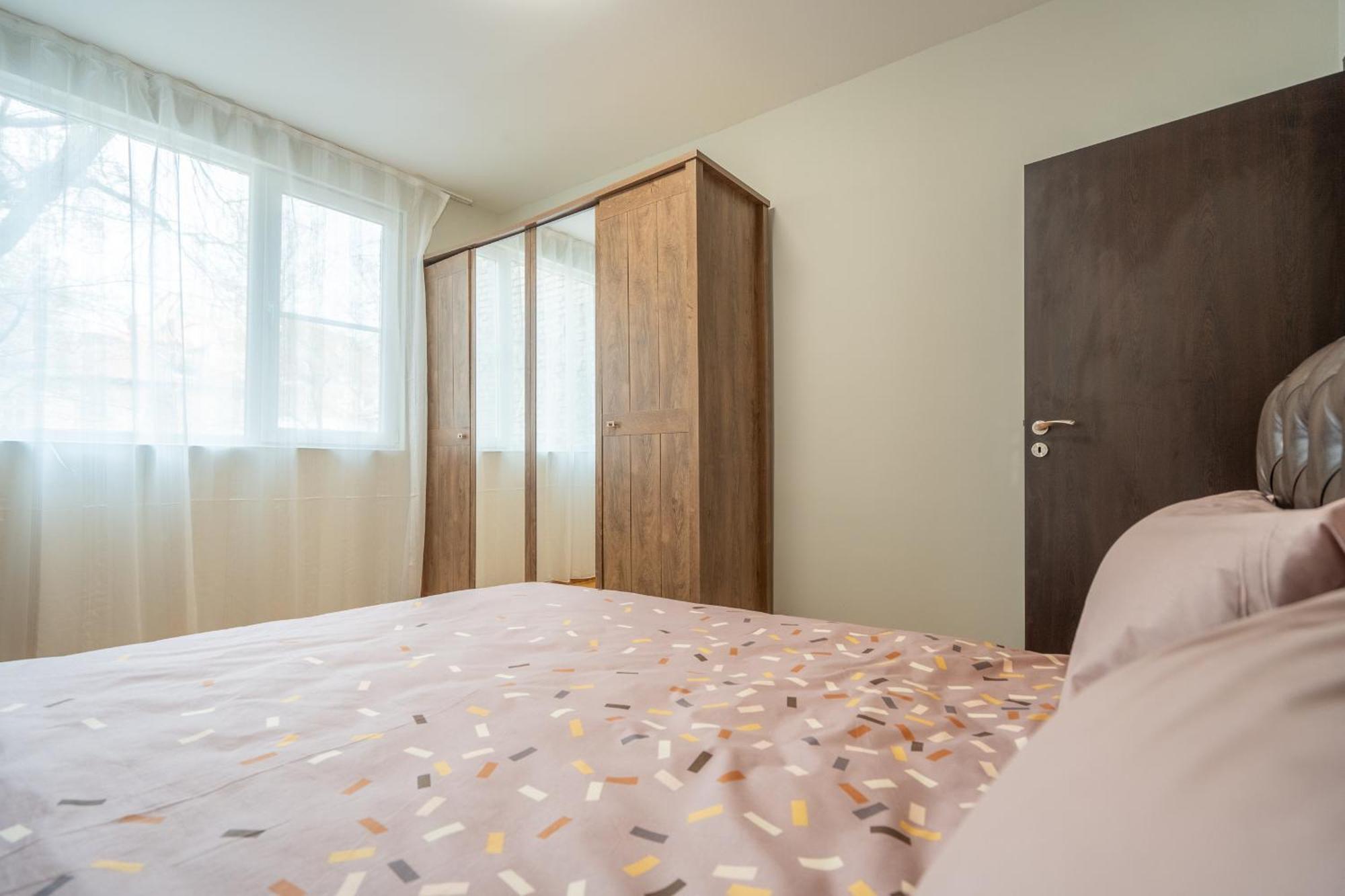 Pirotska 2-Bedroom 100M2 Apartment In Sofia Center Exterior photo